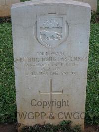 Dar Es Salaam War Cemetery - Knapp, Arthur Douglas